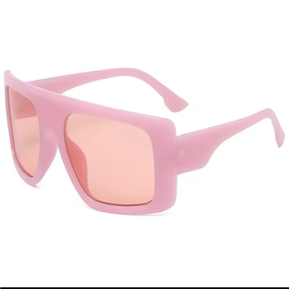 **NEVER WORN* designer inspired rounded oversized women sunglasses light pink